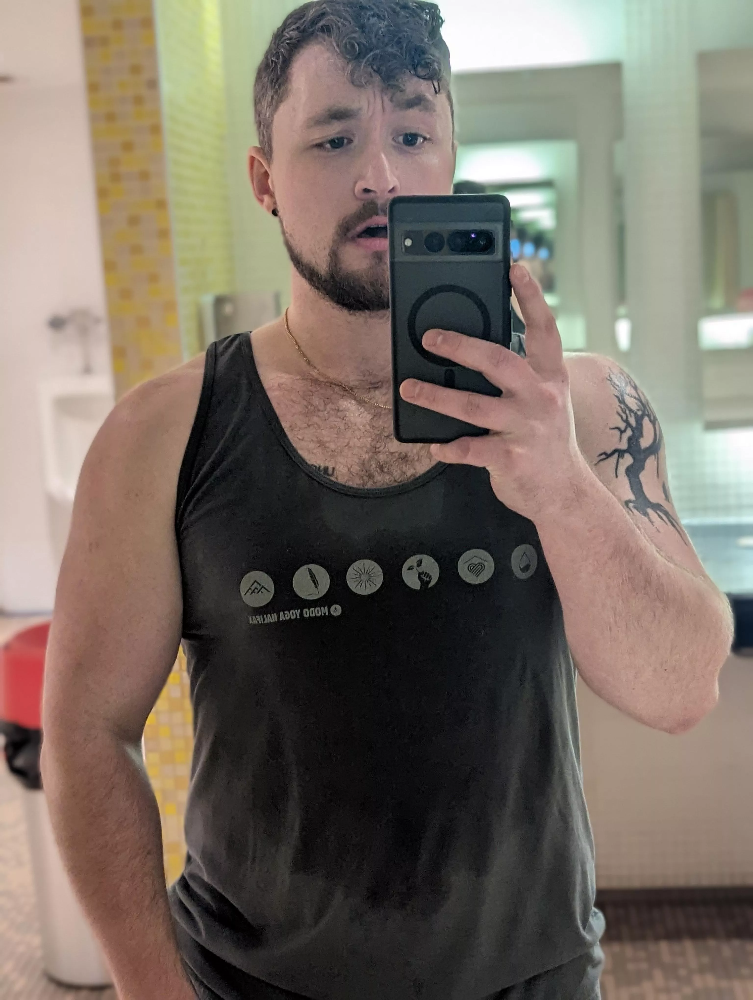 Happy Friday! Morning workout before work always puts me in the right mindset! 