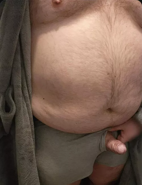 Just a fat guy, with a barely average fat cock 
