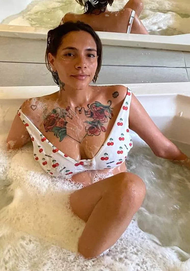 Let's relax together