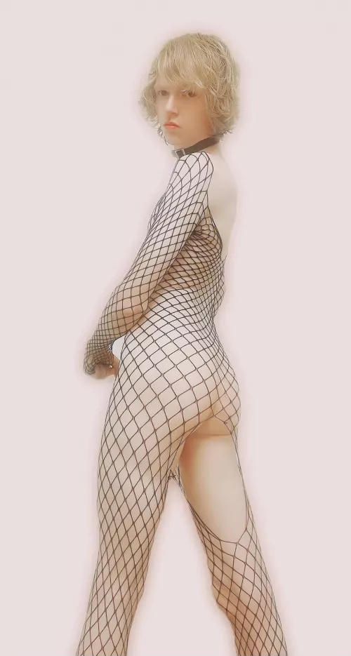 Like how I look in fishnets? 🥺💕