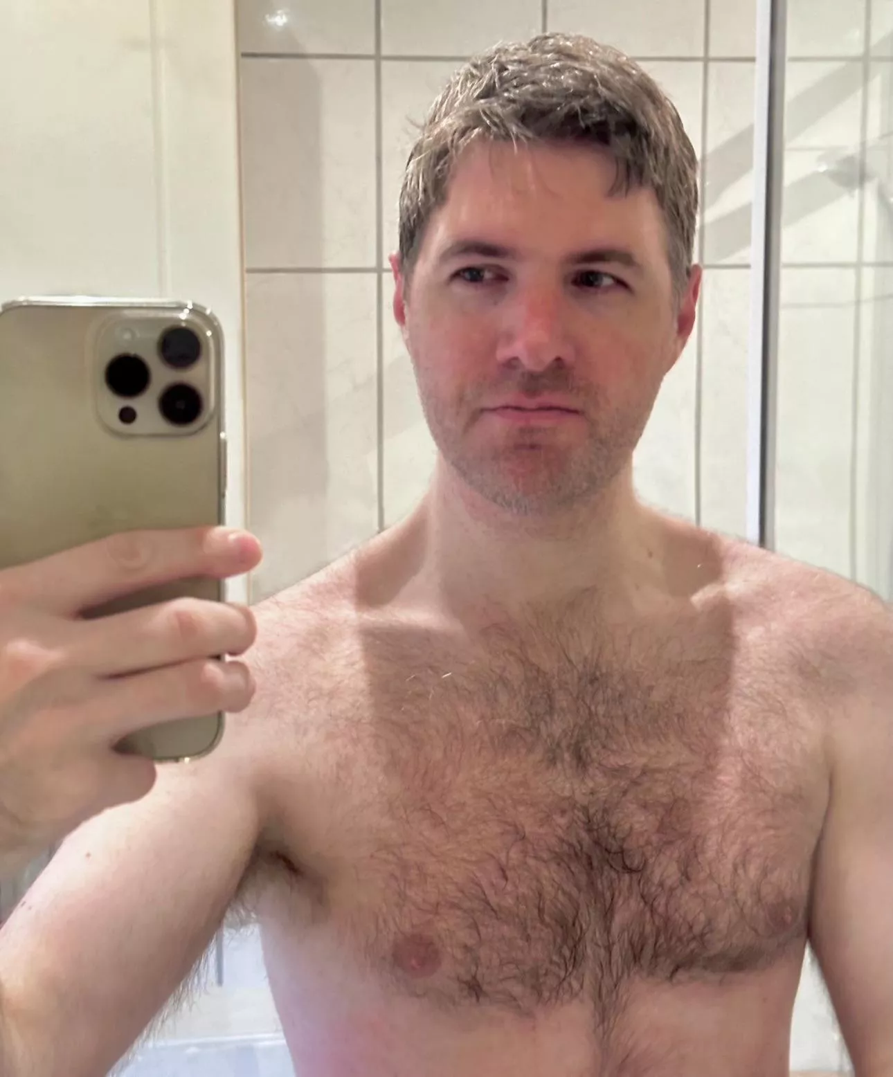 Someone told me it’s ‘Shirtless Saturday’ today. That someone was me 🙃