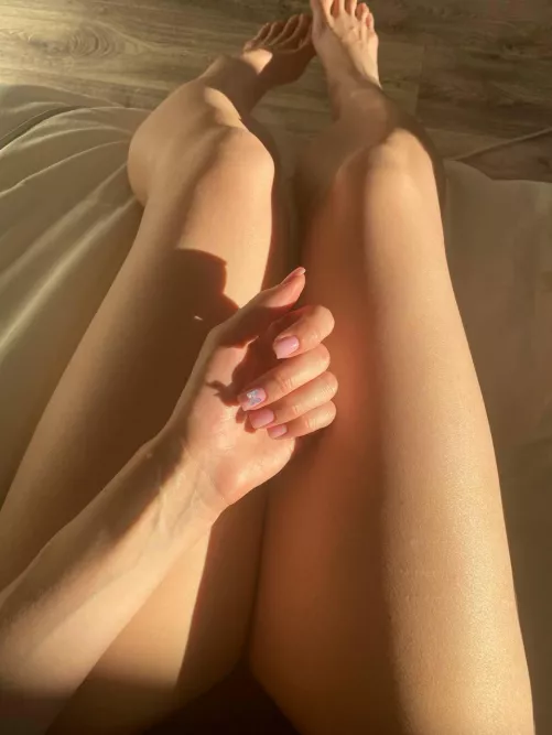 want to feel my nails scratch your skin?
