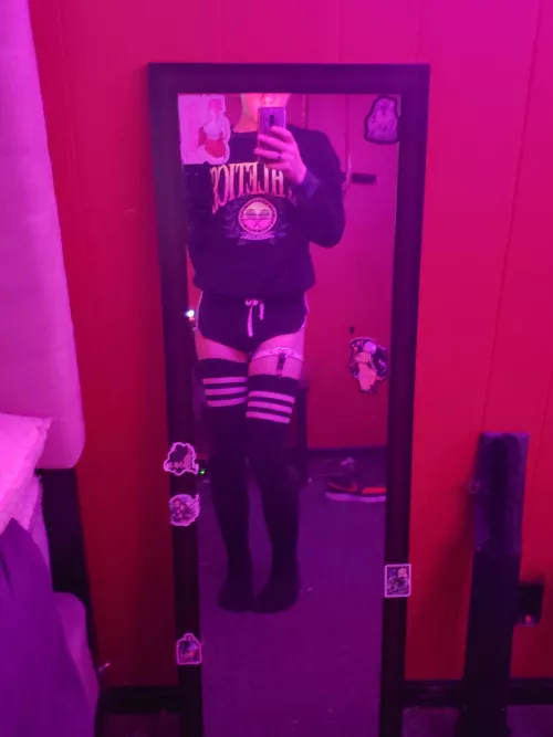 Wish I could dress like this in public