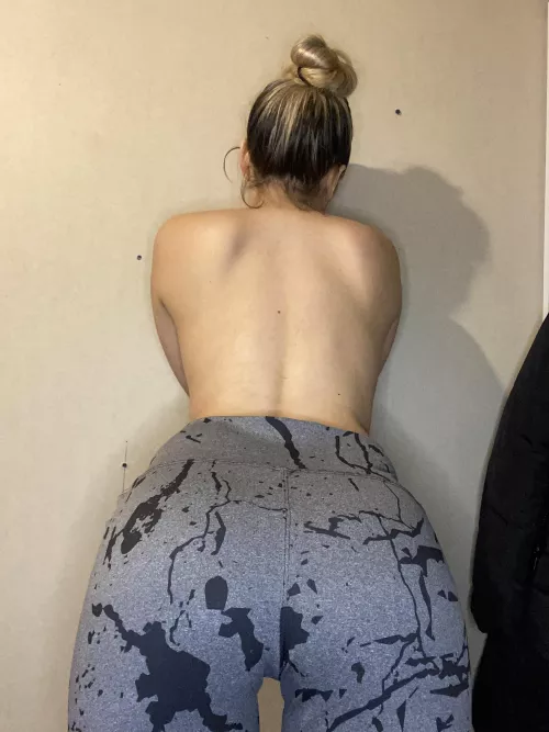 Would you ever date your trainer