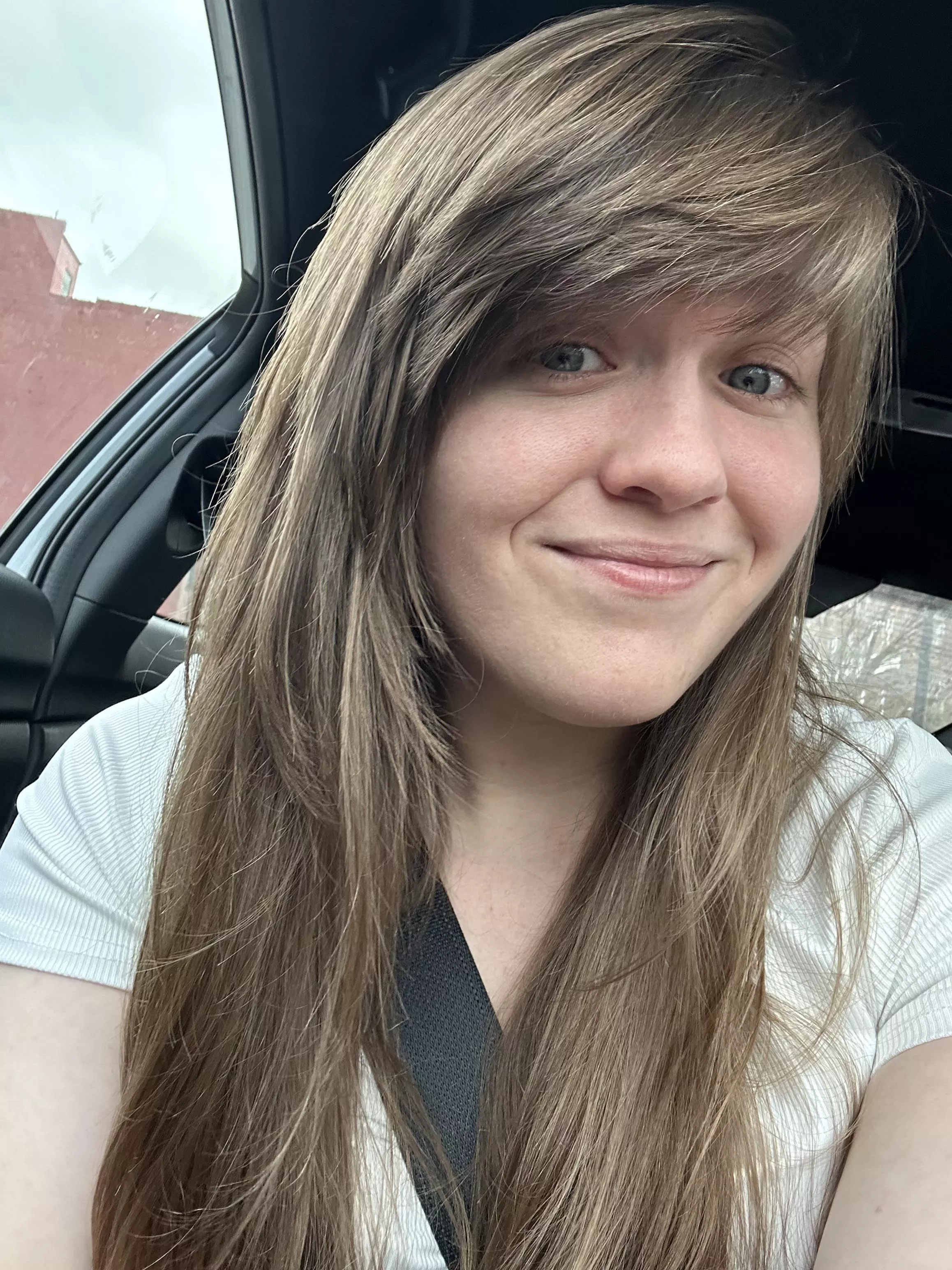 Got a new white shirt [f]