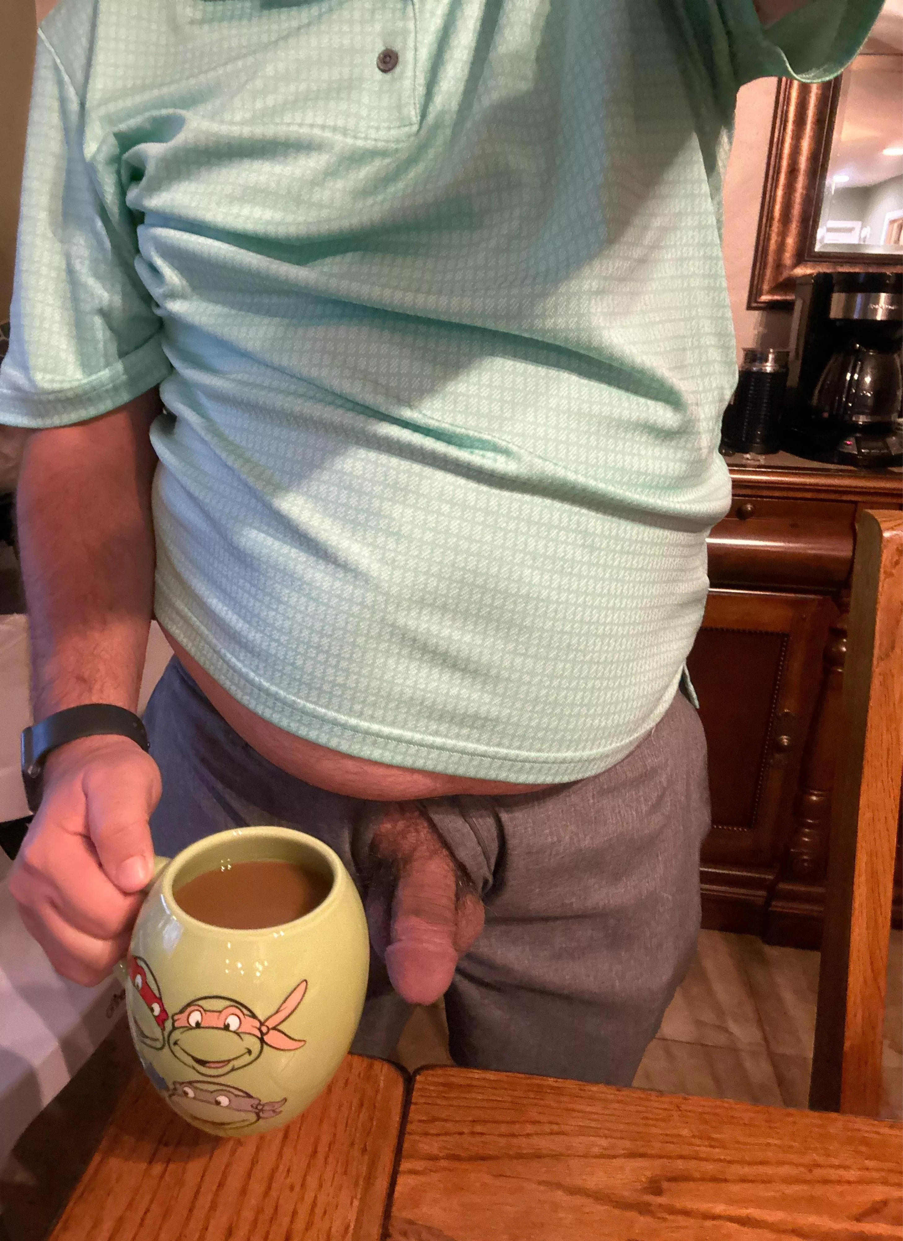 Green mug, green polo and hopefully hitting a lot of greens on the course this St. Pattys Day!