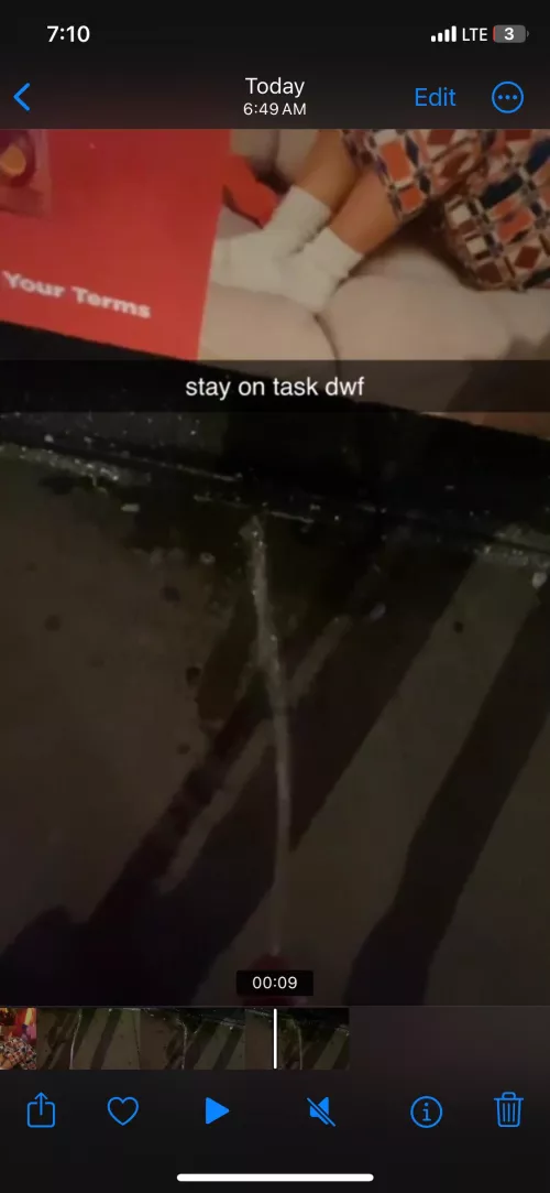 how i feel about advertisements