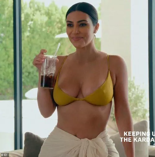 Kim Kardashian 💦