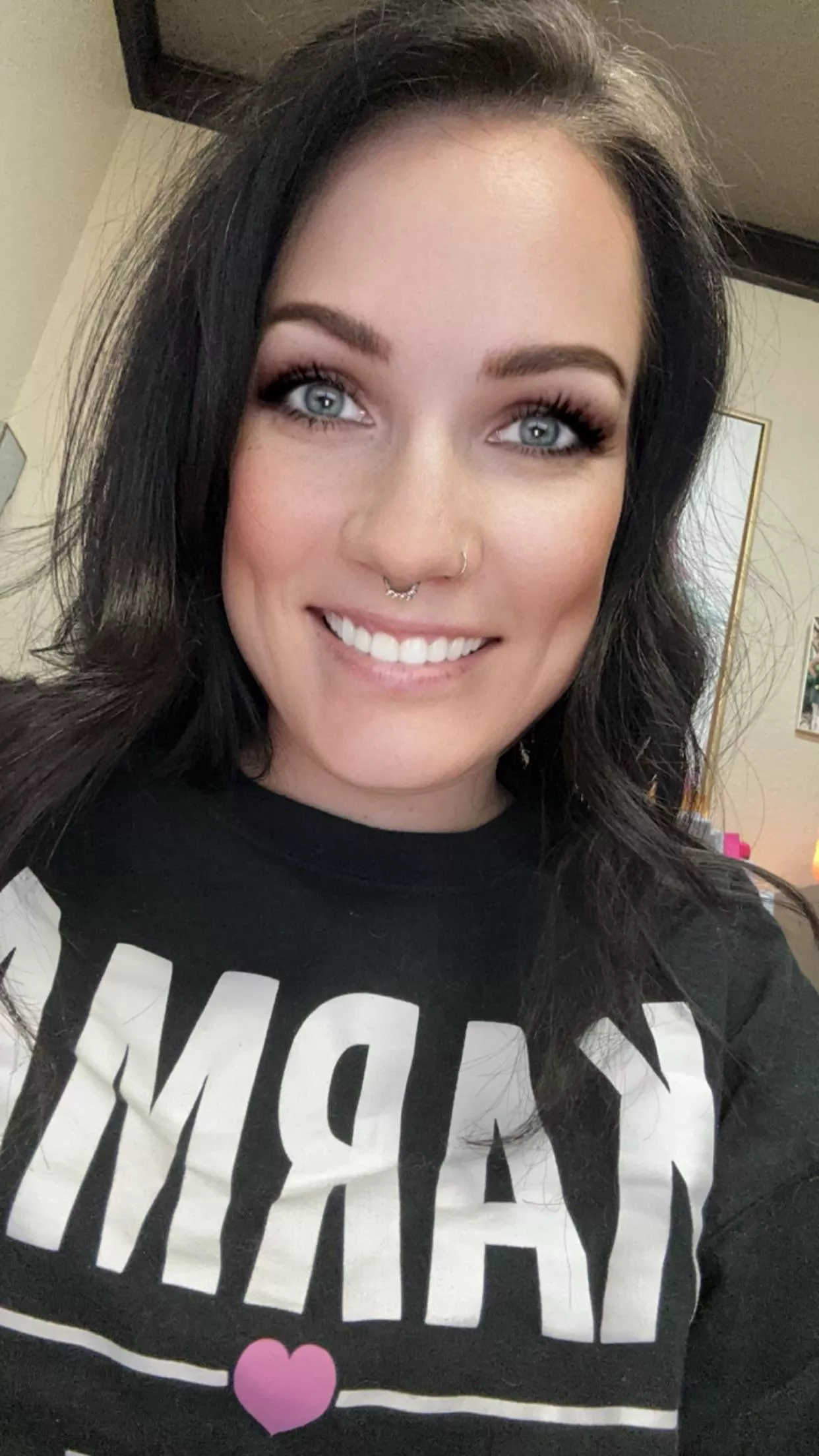 Obsessed with my freckles. 