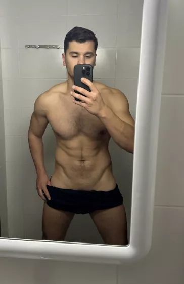 Yes, sport is an important part of my life and when my friends hang out at the bar in the evenings or hang out on the street, I prefer to spend time productively