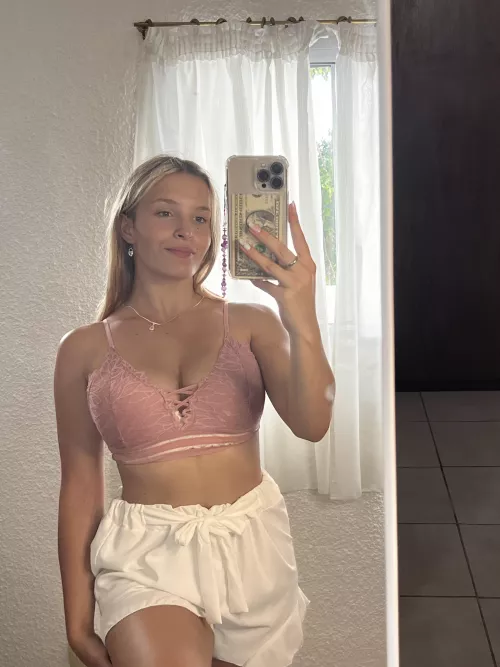 you think I look good in tops like this?