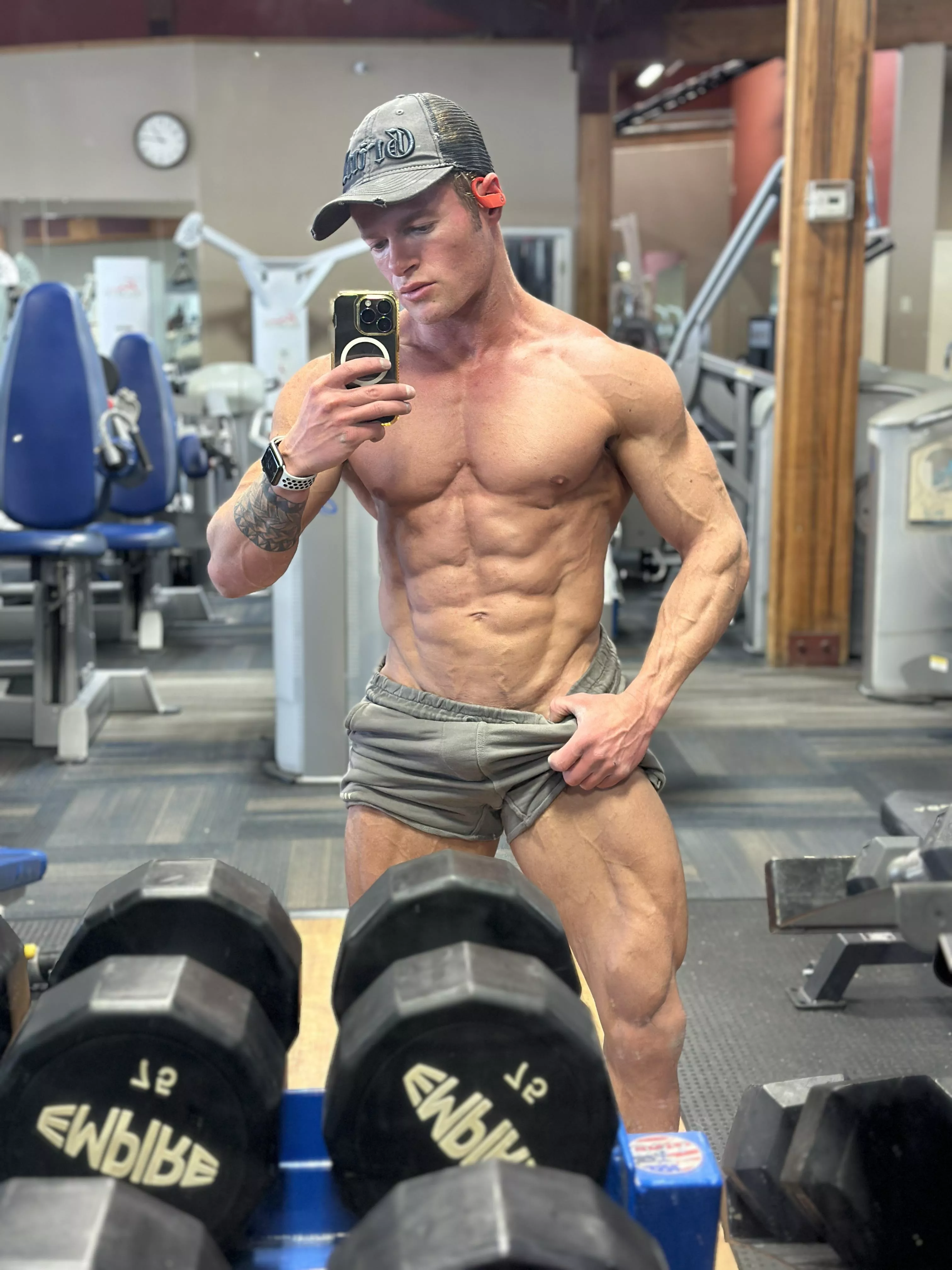 Goal: Fix the broken legs 📐🤔