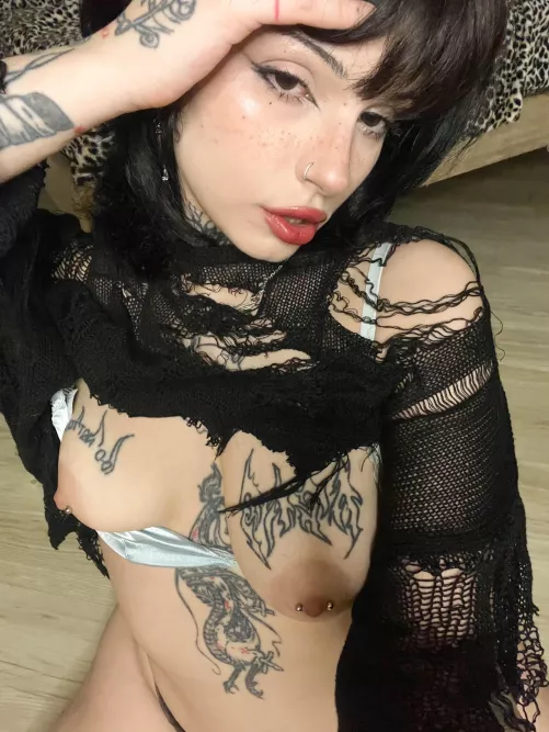 I'll be your pretty little goth slut