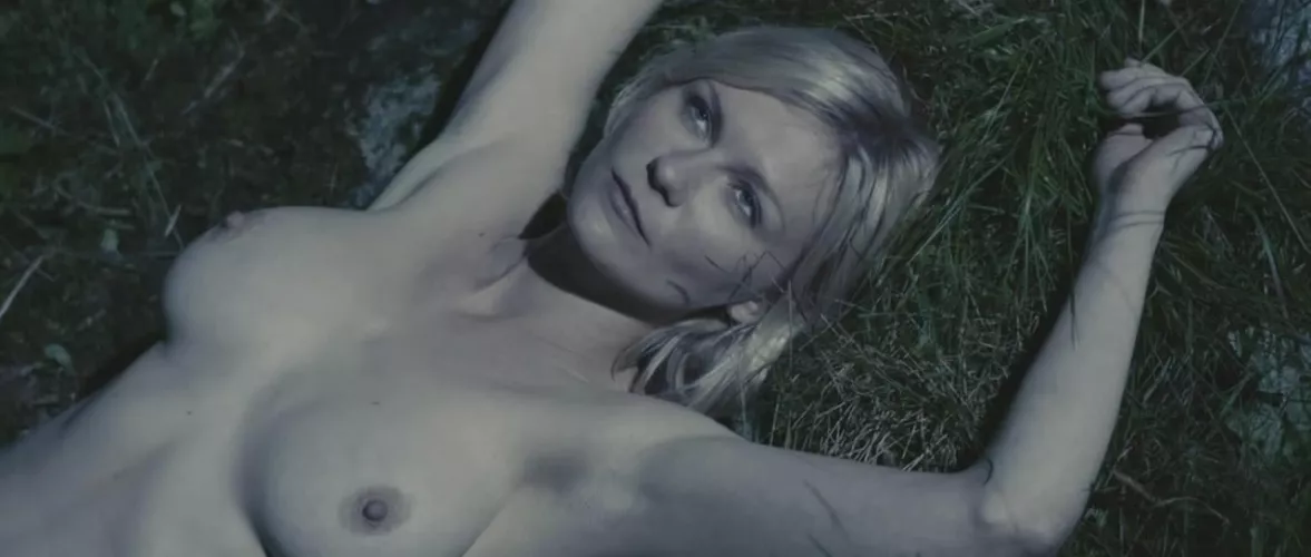 Kirsten Dunst - Melancholia (2011)