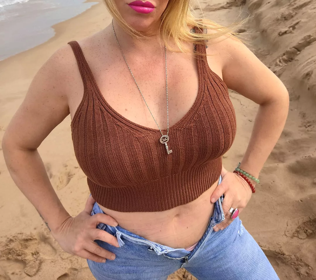 Milf 49yo (f)