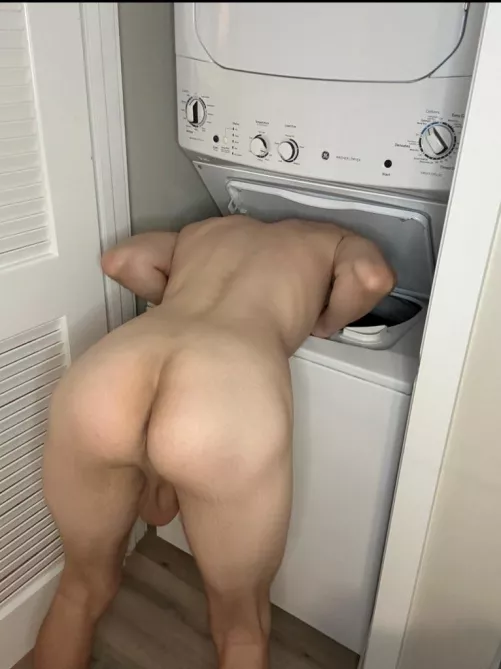 My roommate does laundry like this….🫢