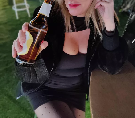 (f) I invite you to a beer, Milf 49yo 