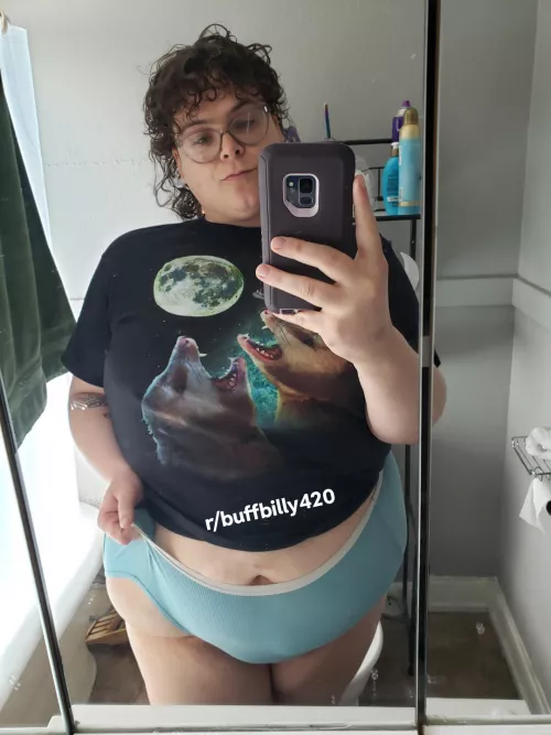 Hope you like curly haired brunettes 💕