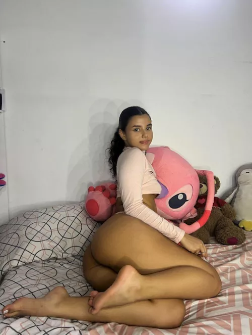 You can lick my toes but you're forced to eat my ass, deal?