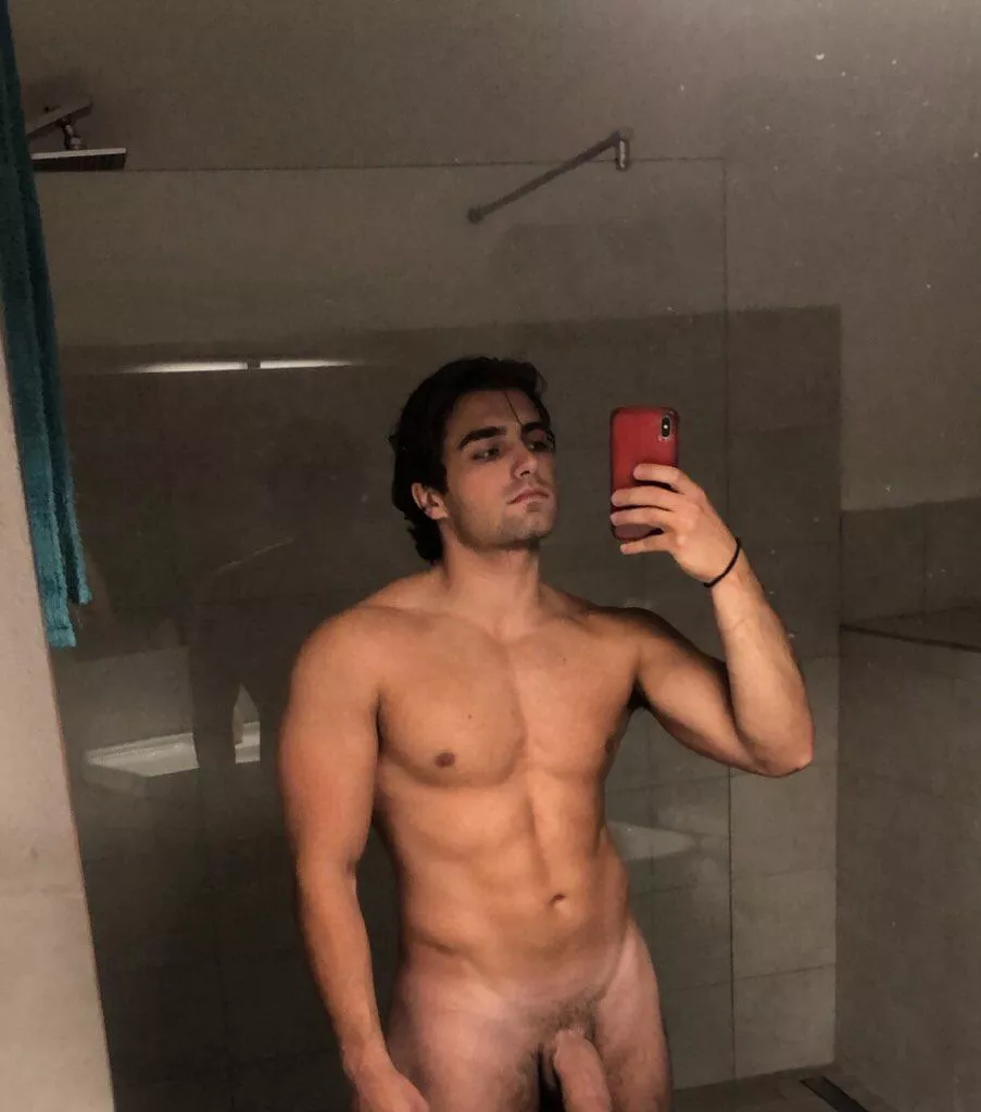 Comment if u want the whole picture 👀