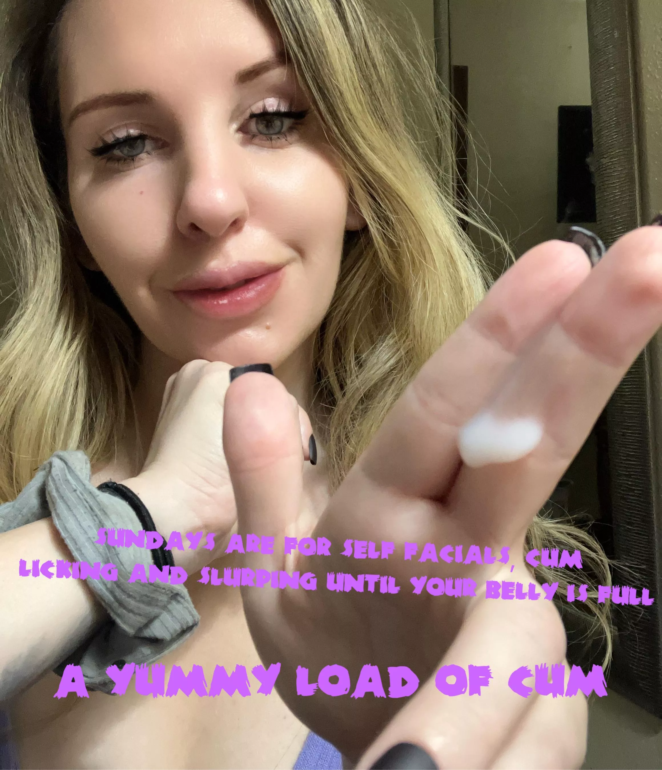 Fill your belly full of cum for sunday funday!!