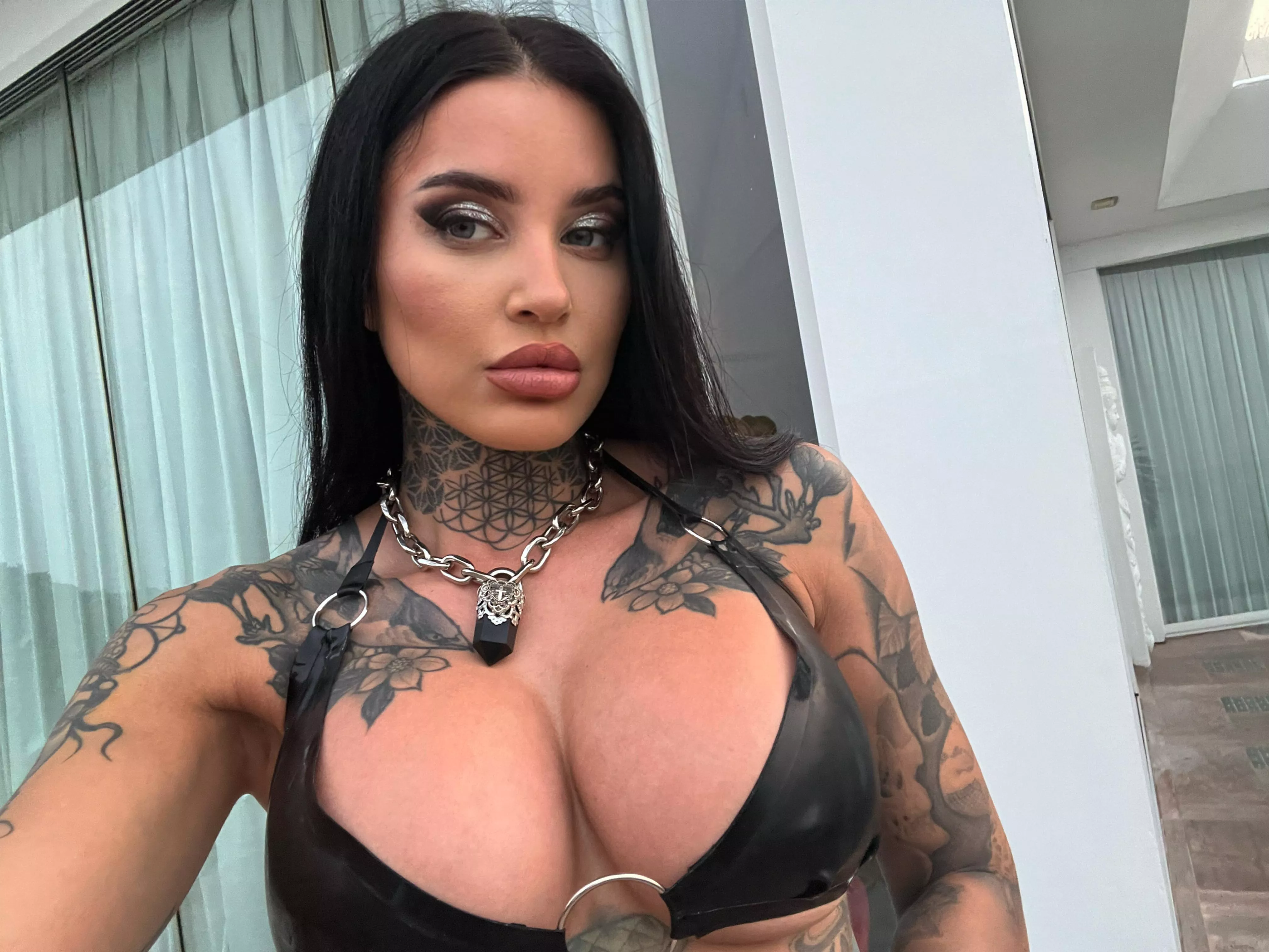 Just my cute body to brighten your day