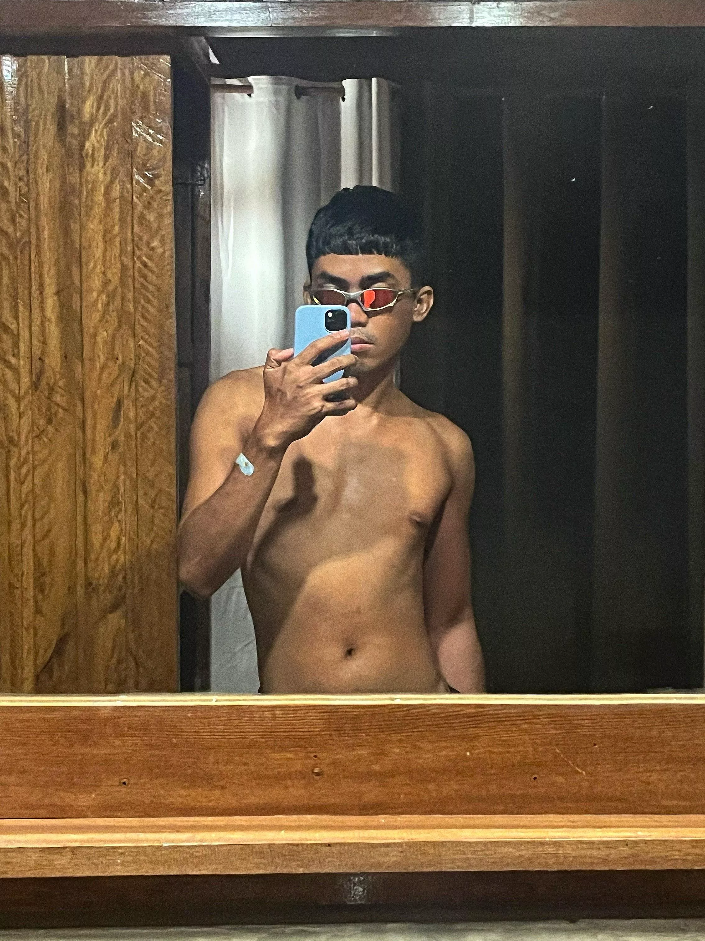 Looking for my man. 📍Ph