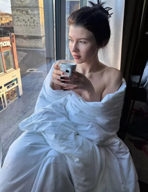 Need someone to take these off me 👅