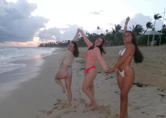 Sorority girls on spring break