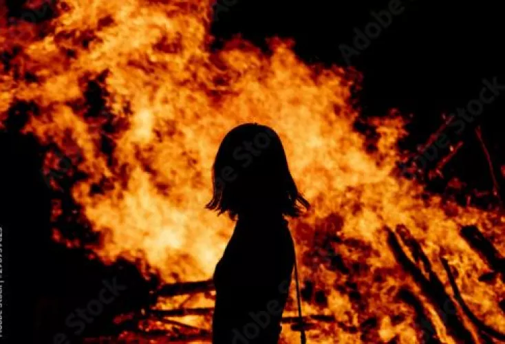 Wow! Look at that completely random wildfire in Ishtar! It's spreading quickly, I hope nobody is hurt!