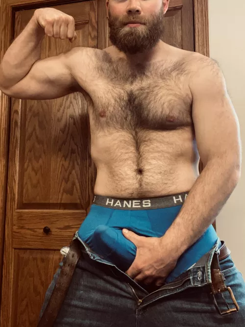 [32] It’s only noon, but these are ready to come off…lend a hand to this 6’5” man?