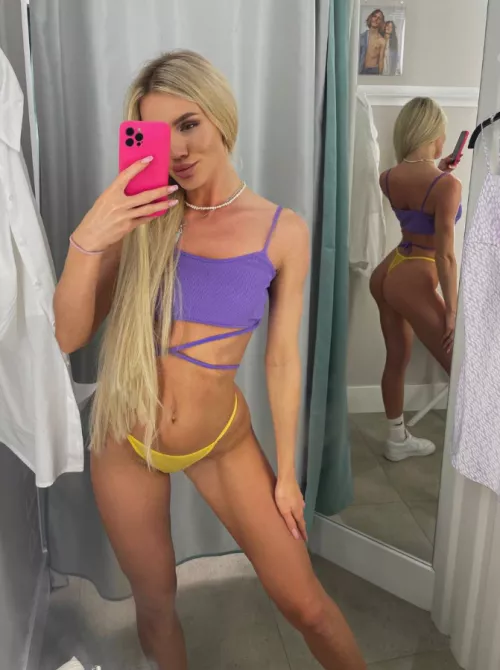 Answer me quickly: Will you smash me in a changing room even if you're married yes or no?