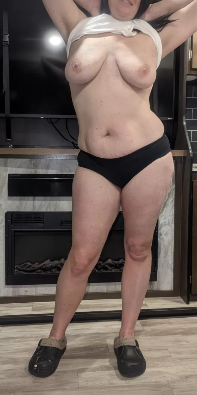 Are my mommy hangers worth stroking to 