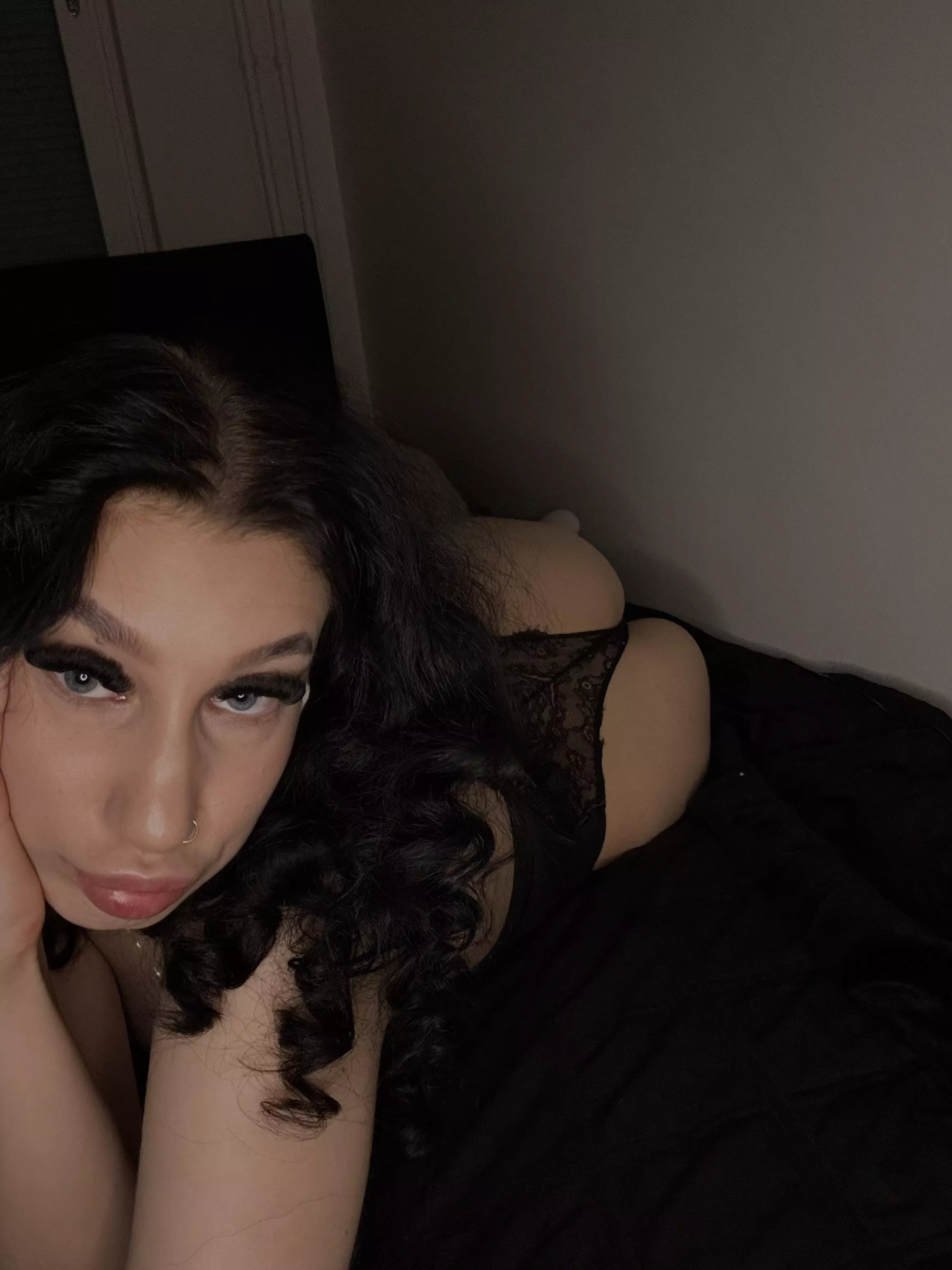 Are you married man looking at my ass Y or N