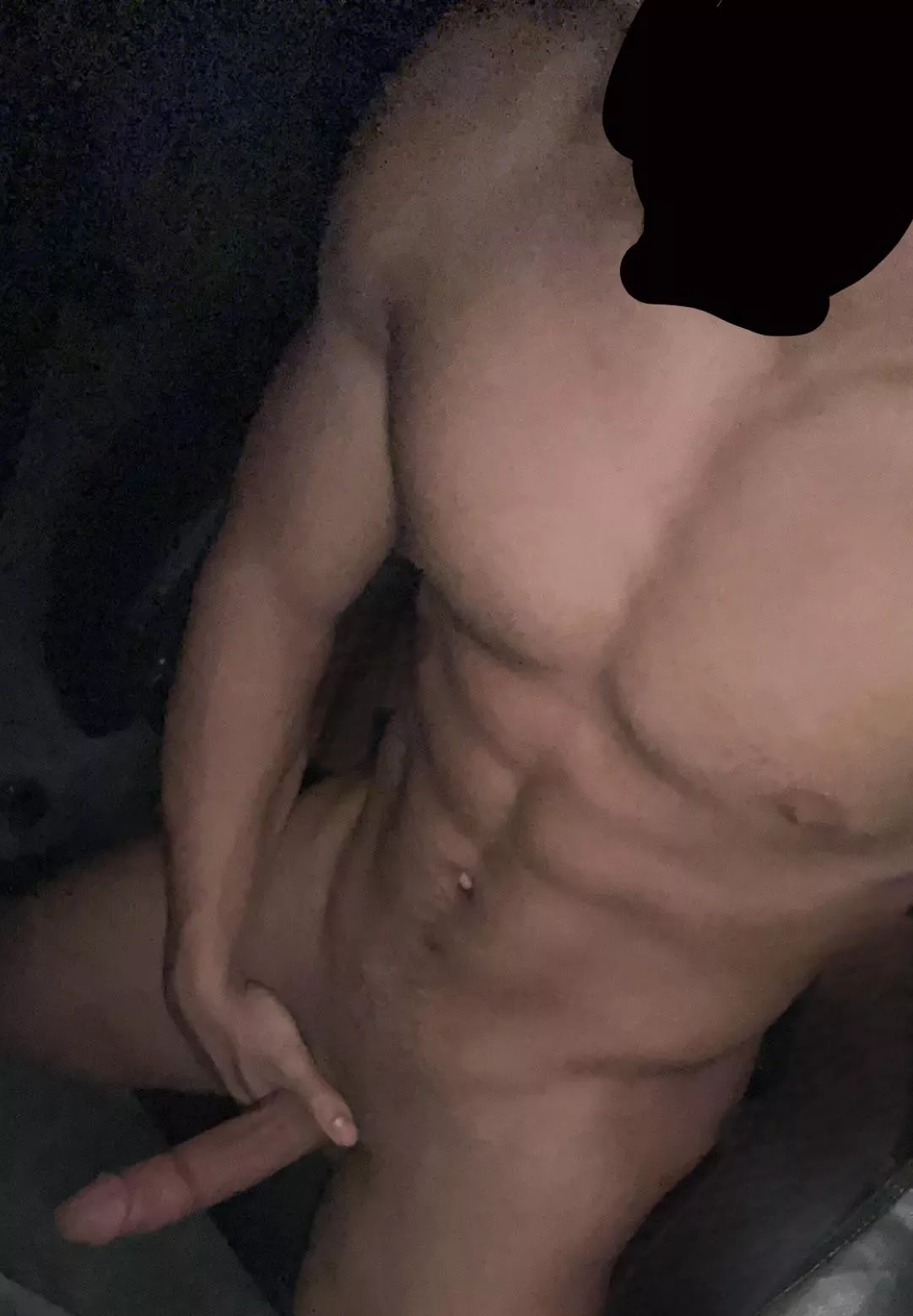 Bwc deserves to be sucked 🙃