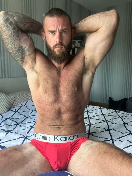 do you want to smell some musk bros, Haven’t worn deodorant in a while, you still down to sniff??