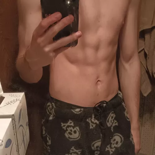 Finally got the courage to show myself😁