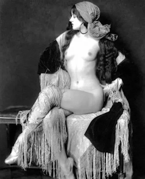 French postcard 1921