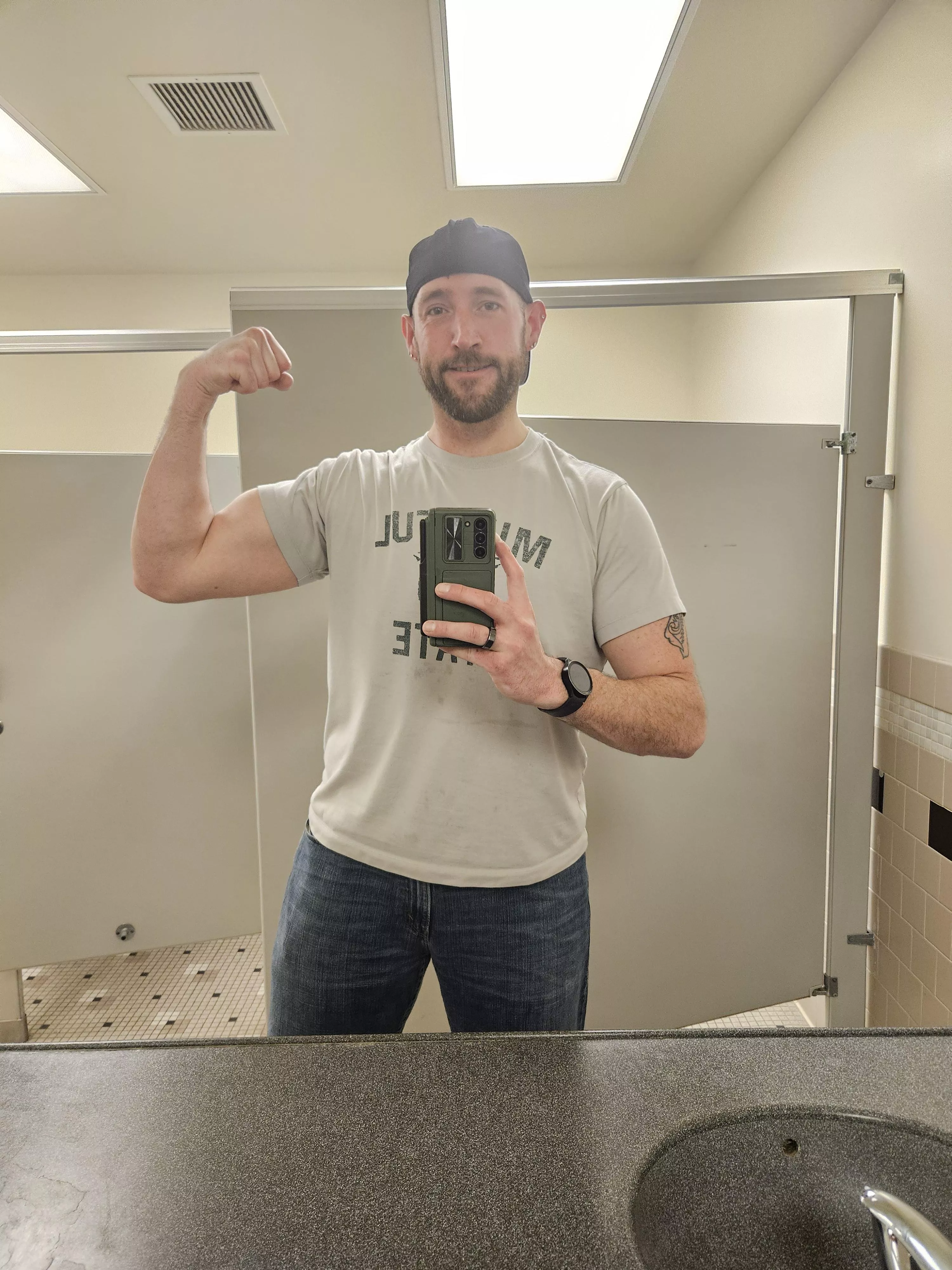 Happy Monday. Sending you all the hugs and good vibes for a great day! 