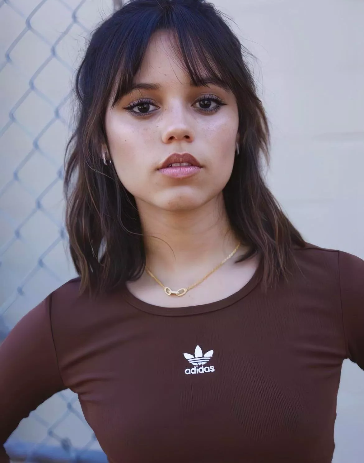 Jenna Ortega makes me feel so Bi just wishing to pump with a bud 