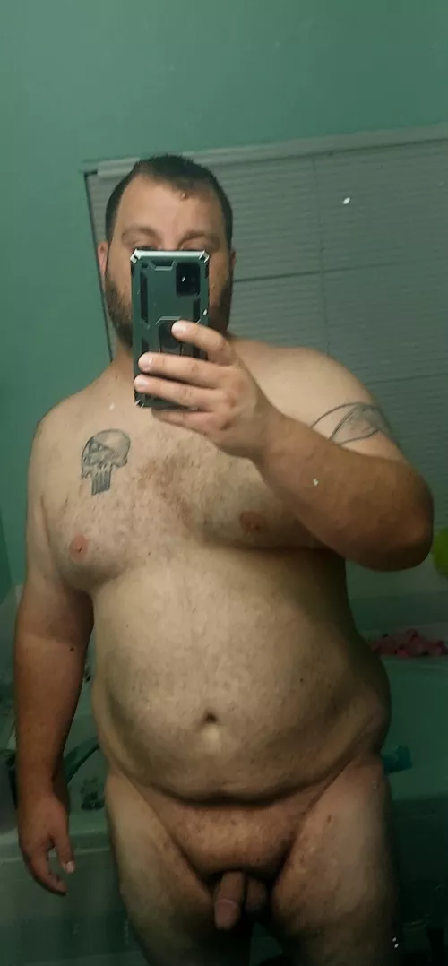 Just a big bodied Heteroflexible swinger looking for attention