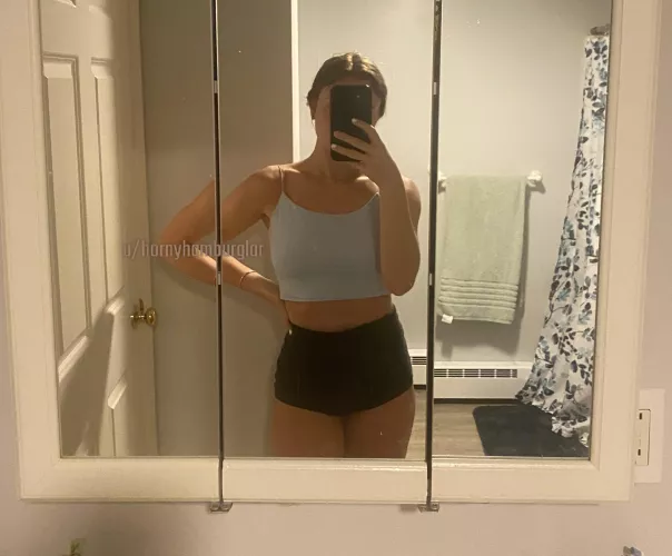 Just a quick mirror pic 😉 [f]