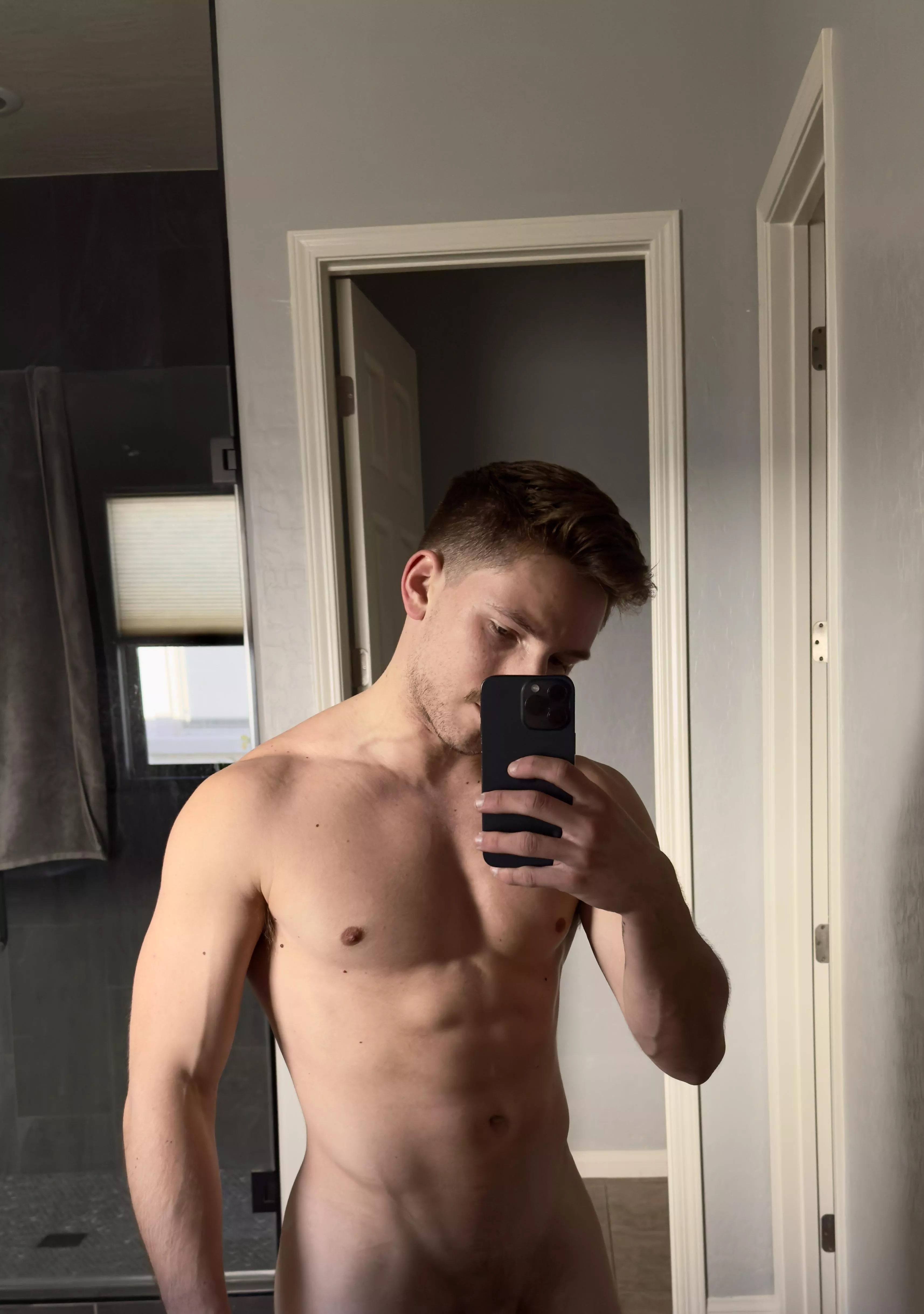 [23] just finished morning workout 😈