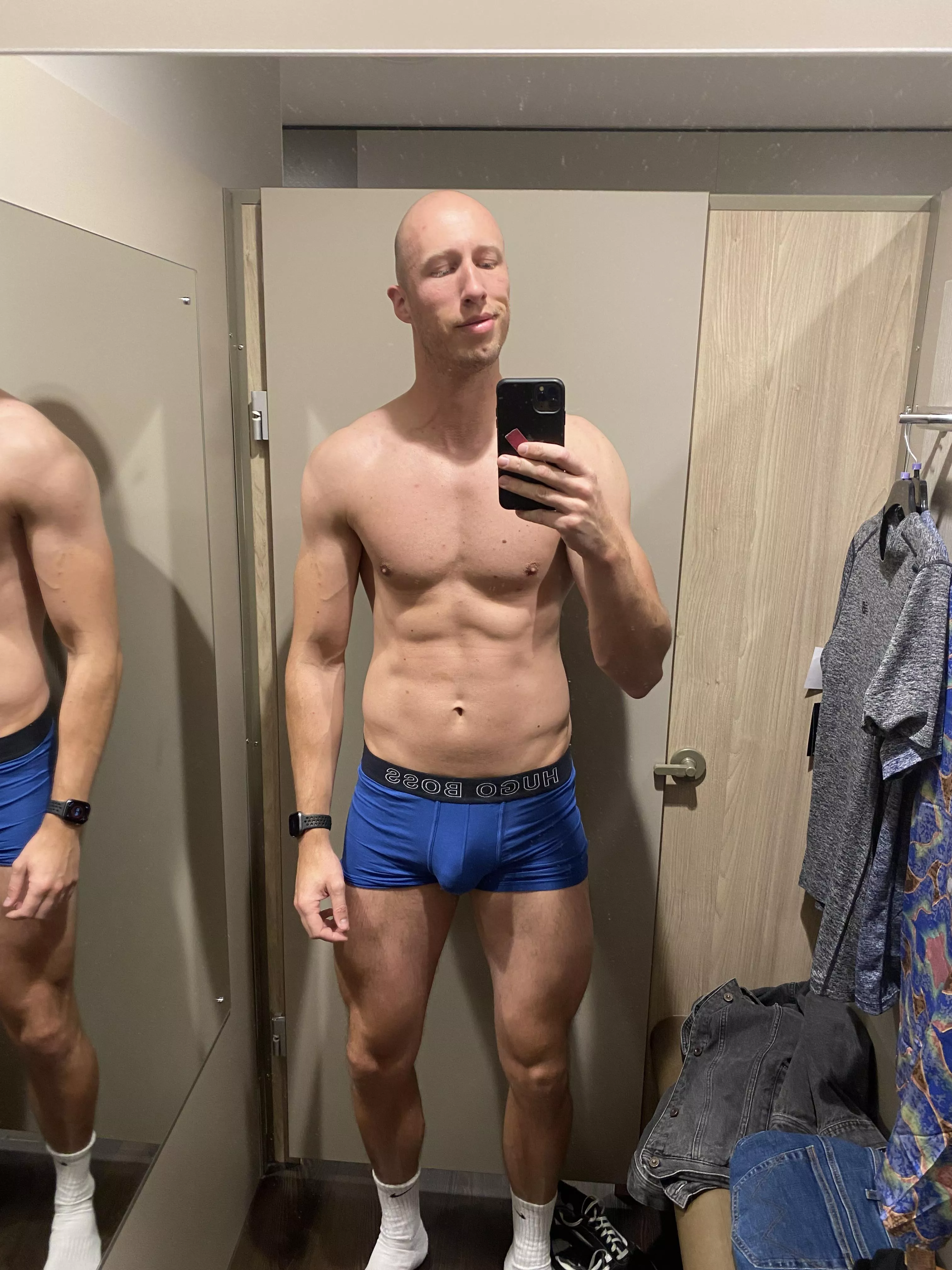 [35] Bald.