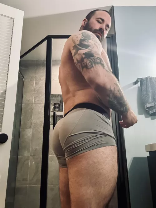 Ass is looking juicy 