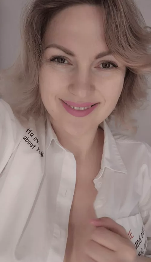 Come play with this cute blonde