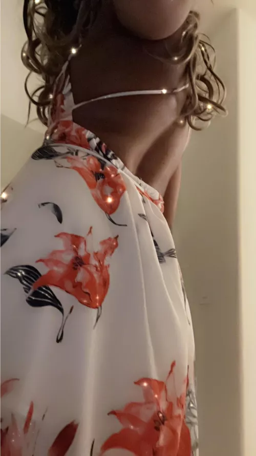 first time wearing anything backlesssss 💞