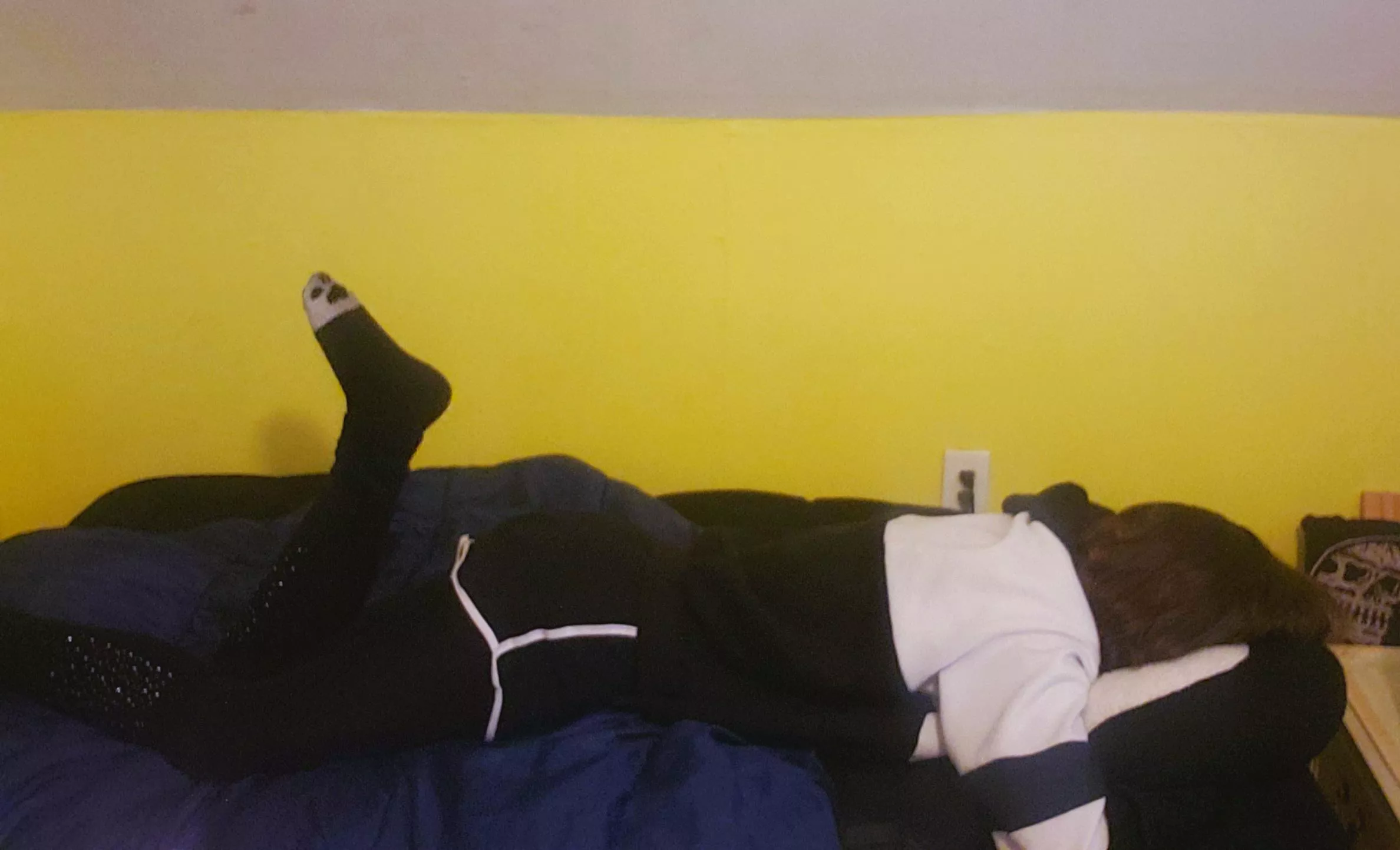 God, I don't wanna get up... 😓