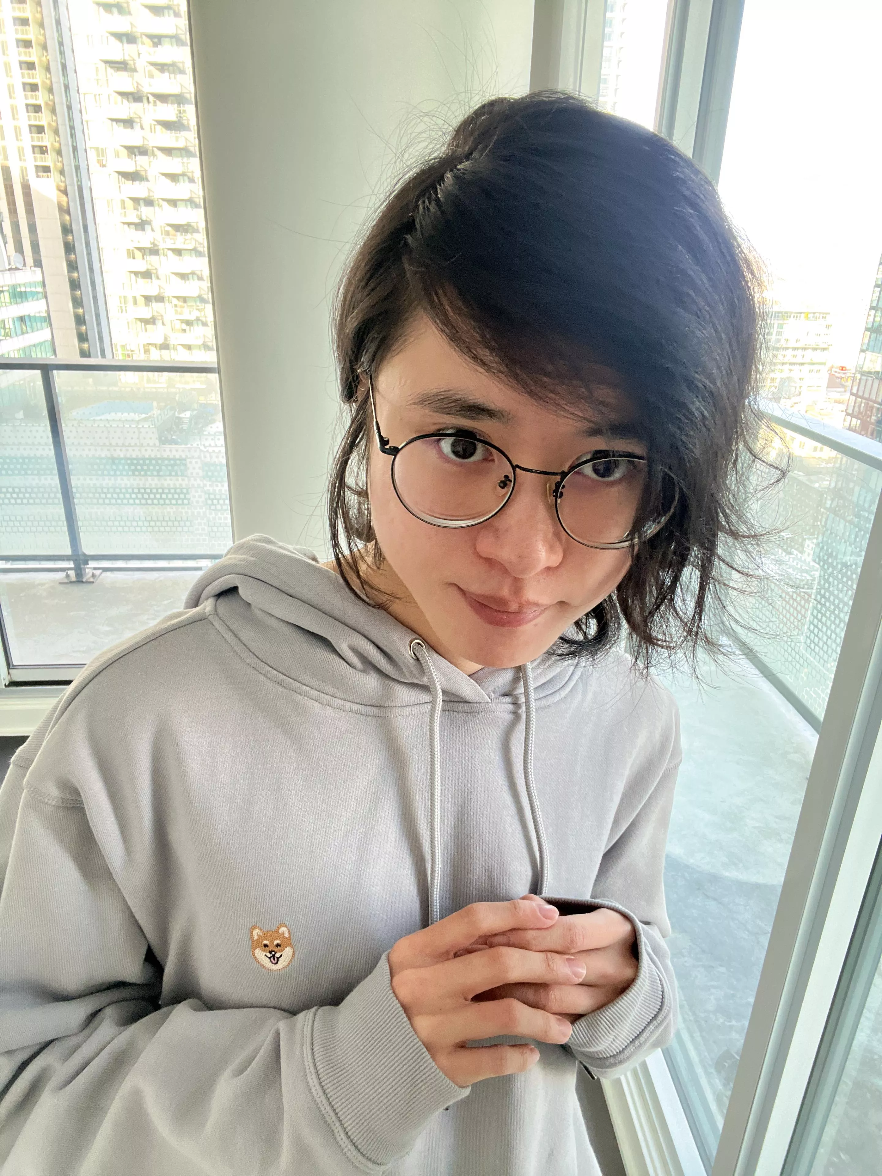 Hehe, it is too close... I am so shy 😖