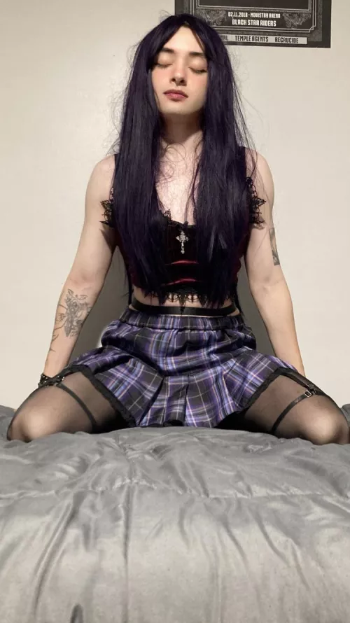 I really love this outfit🖤💜